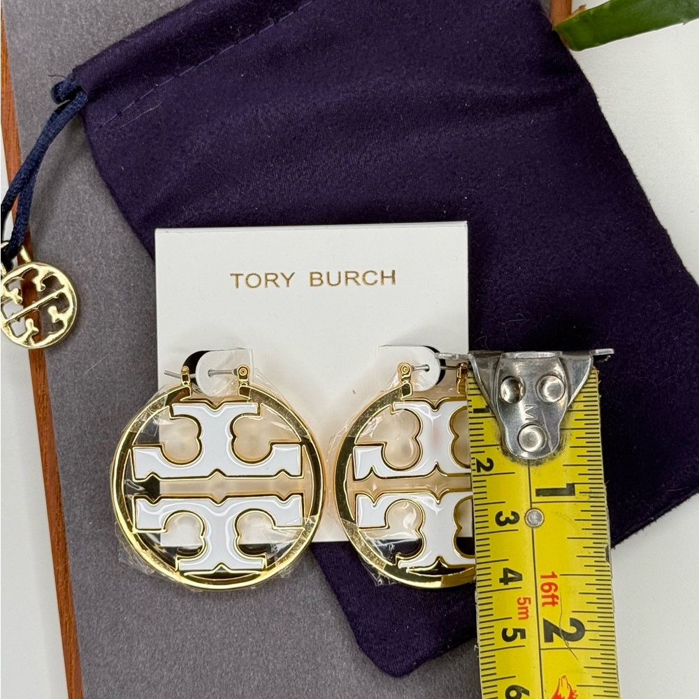 Tory Burch Oversized Logo Hoop Earrings Gold White Enamel NWT Valentines Gift - Picture 9 of 10